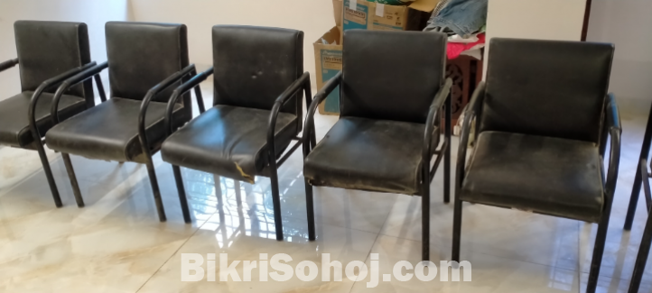 ১টা সেটে ৬টা চেয়ার